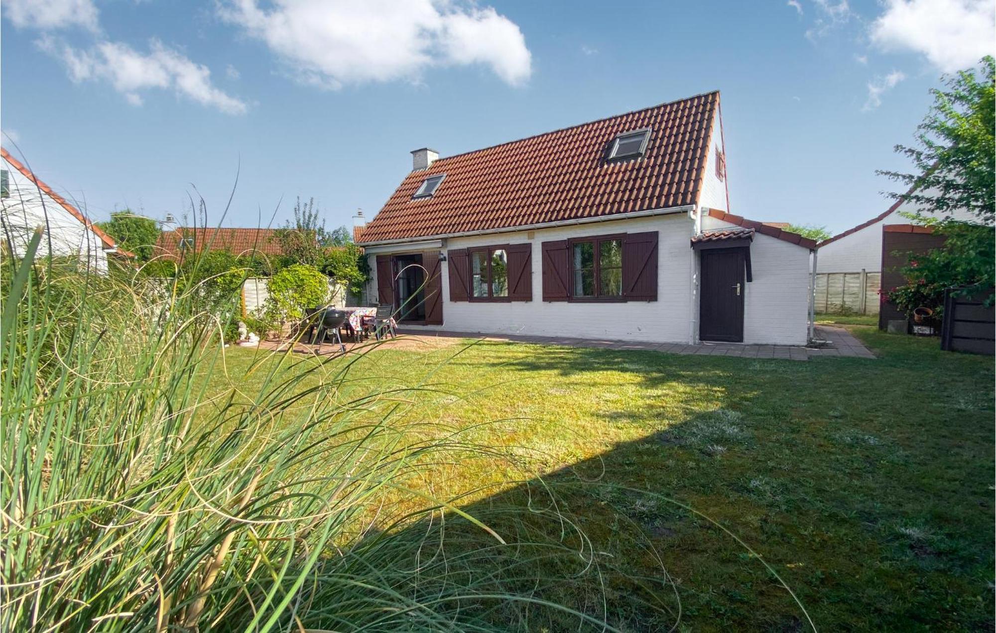 3 Bedroom Beautiful Home In Bredene Exterior photo