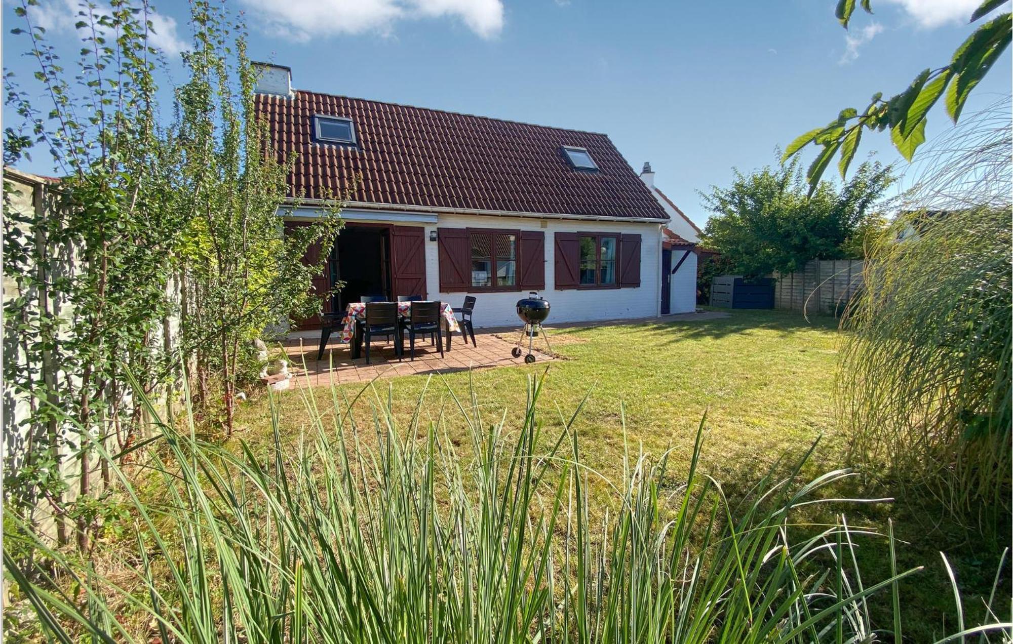 3 Bedroom Beautiful Home In Bredene Exterior photo